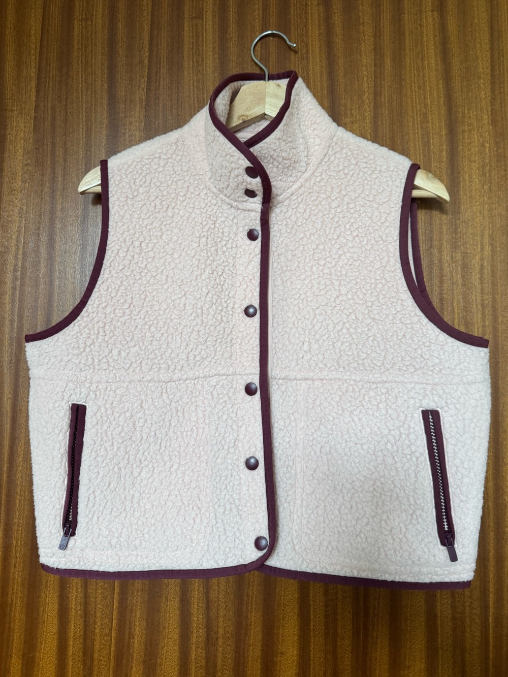 Sunday Best Bigfoot Polar Snowbank Vest - Picture 3 of 9